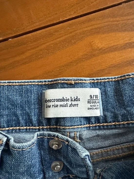 abercrombie kids blue denim double-button shorts - Picture 2 of 3